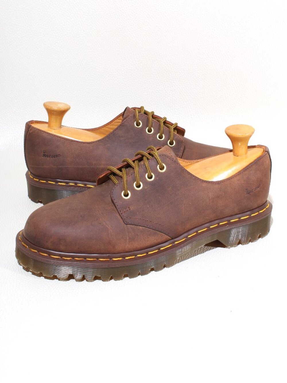 Mens Dr Martens Gibson Oxfords Size 11 Brown Leather 4 Eye Shoes 1561